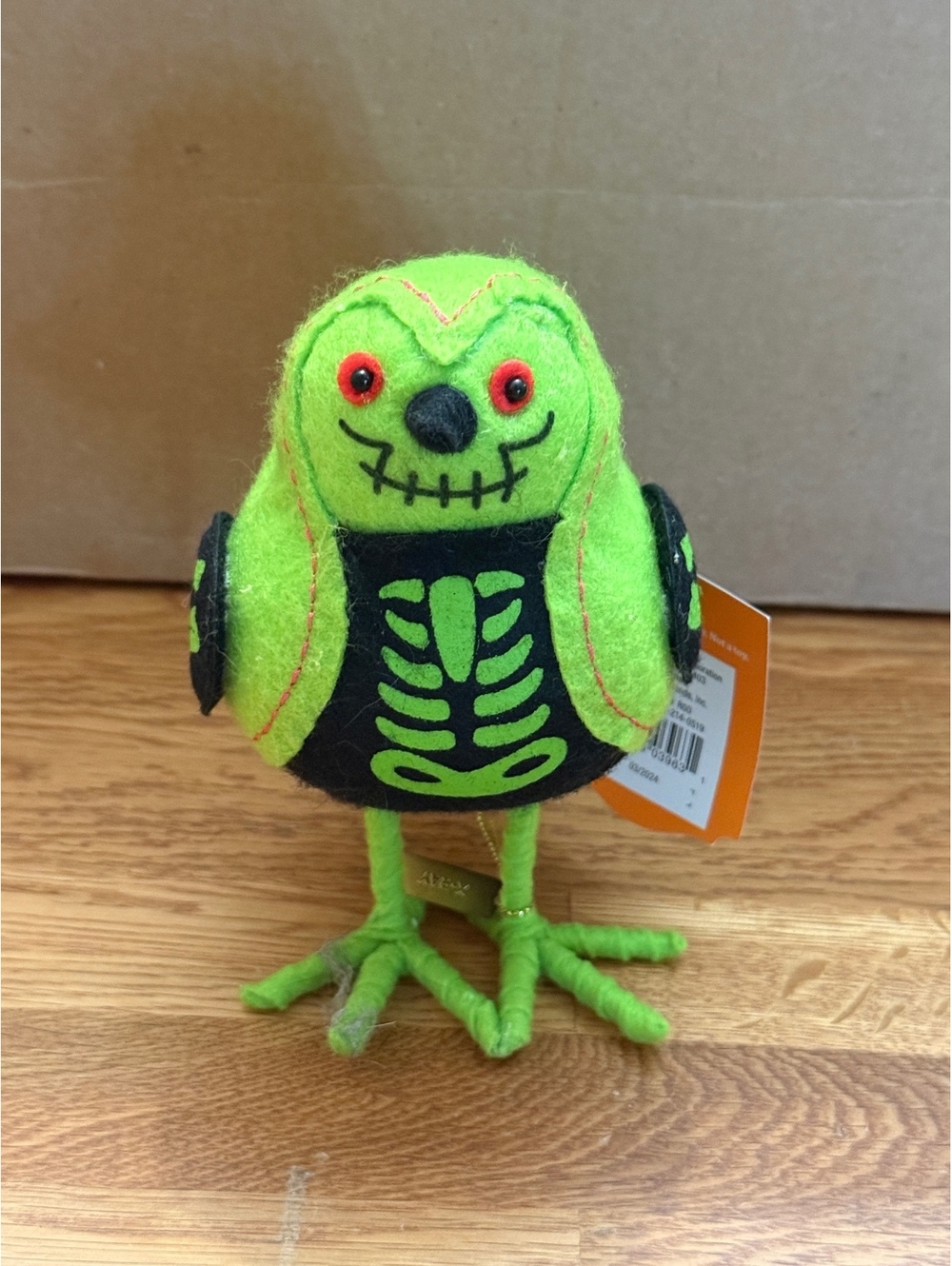 Hyde and EEK! Featherly Friends Boutique XRay